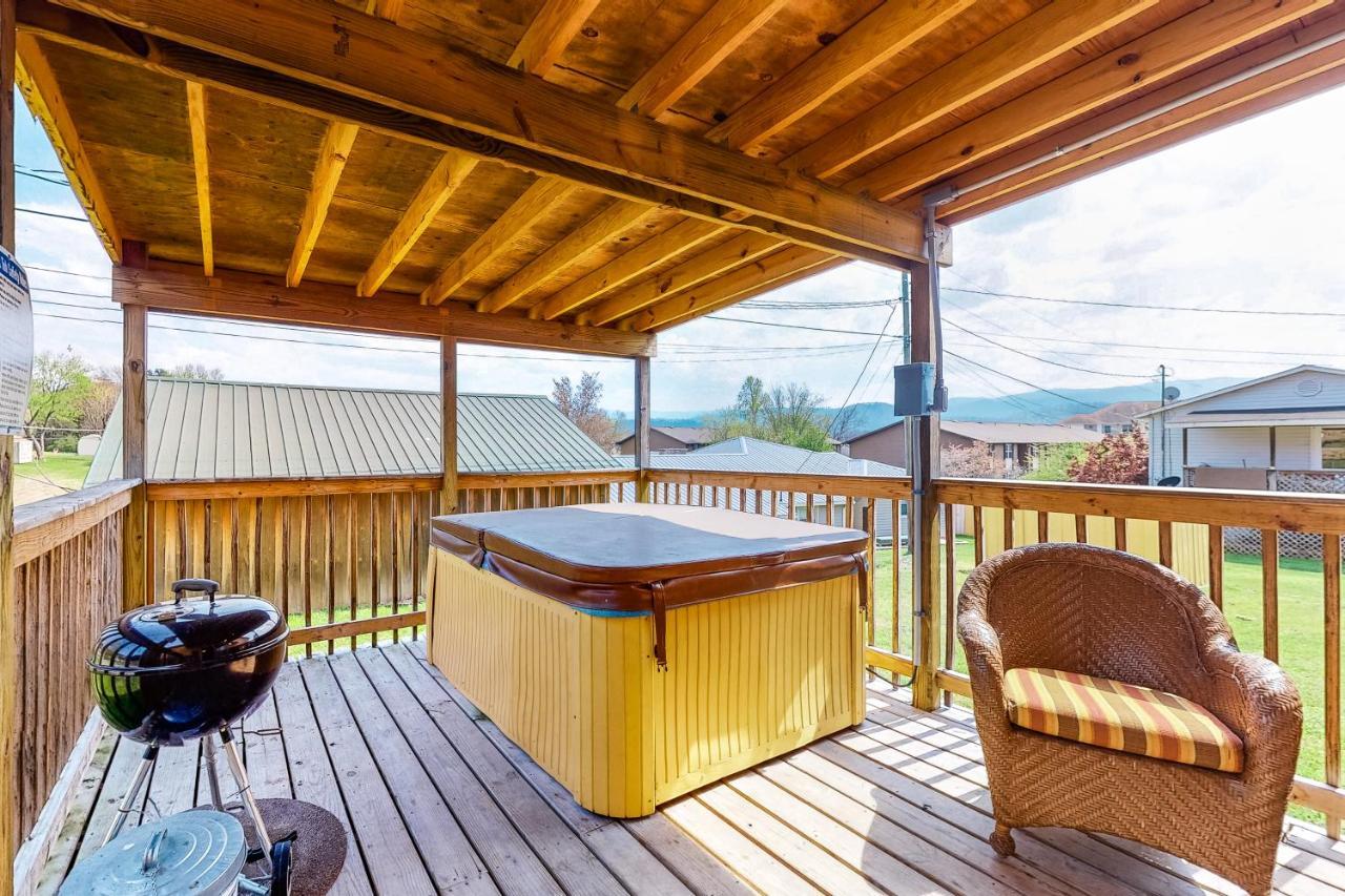 Winston Way Villa Пиджен Фордж Екстериор снимка